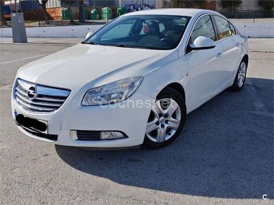 Blanco Usado 2011 Opel Insignia Edition Berlina | 6500 € (Un poco caro)