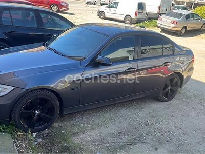 Usado BMW 318 122 CV (89 kW) 2008 Gris / plata Berlina