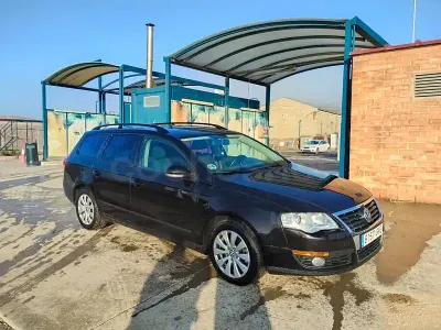 Usado VW Passat Advance 110 CV (80 kW) 2009 Negro Familiar
