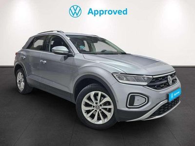 Plateado Usado 2024 VW T-Roc Life SUV | 22.400 € (Precio justo)