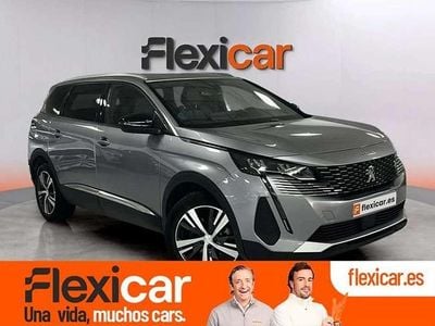 Usado Peugeot 5008 Active 136 CV (100 kW) 2024 Gris SUV