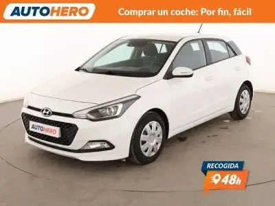 Usado Hyundai i20 85 CV (62 kW) 2018 Blanco Berlina