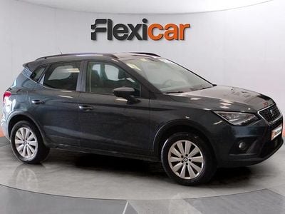 Usado Seat Arona Ecomotive 95 CV (69 kW) 2019 Gris SUV