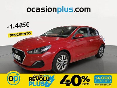Usado Hyundai i30 120 CV (88 kW) 2019 Rojo Berlina