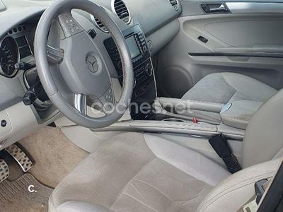 Usado Mercedes ML320 224 CV (164 kW) 2007 Negro SUV