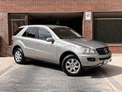 Usado Mercedes ML280 190 CV (139 kW) 2006 Beige SUV