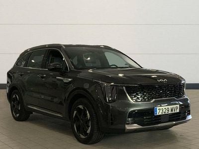 Gris / plata Usado 2024 Kia Sorento SUV | 45.600 € (Precio justo)