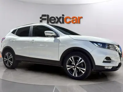 Używany Nissan Qashqai N-Connecta 159 KM (116 kW) 2021 Biały SUV