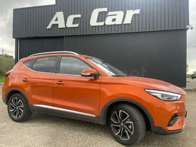 Usado MG ZS Comfort 111 CV (81 kW) 2023 Naranja SUV