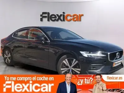 Usado Volvo S60 Momentum 197 CV (144 kW) 2021 Negro Berlina
