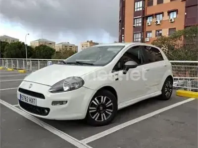Usado Fiat Punto Pop 77 HP (56 kW) 2014 Branco Citadino
