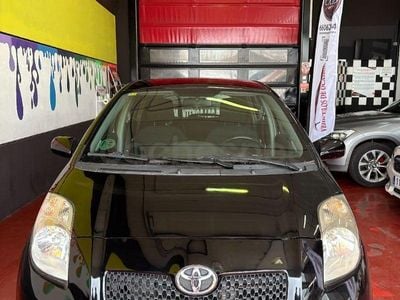 Usado Toyota Yaris 87 CV (63 kW) 2008 Negro Berlina