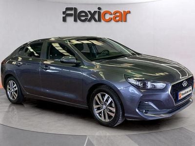 Gris Usado 2019 Hyundai i30 Berlina | 13.290 € (Buen precio)