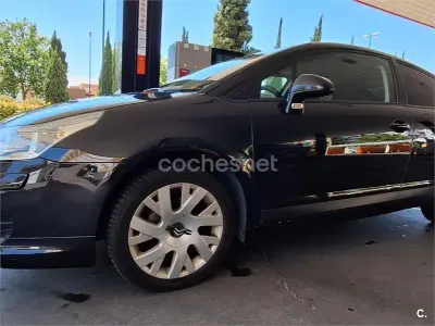 Usado Citroën C4 VTR Sport 110 CV (80 kW) 2006 Negro Berlina