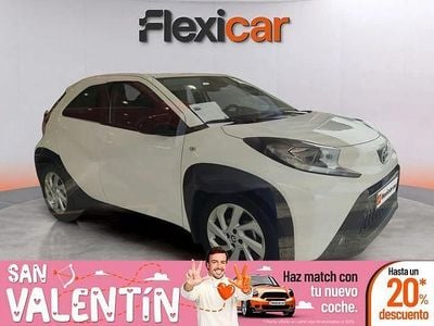Blanco Usado 2024 Toyota Aygo Play Utilitario | 12.990 € (Precio justo)