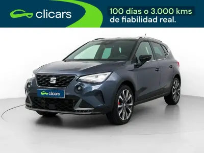 Usado Seat Arona FR 150 CV (110 kW) 2024 Gris / plata SUV