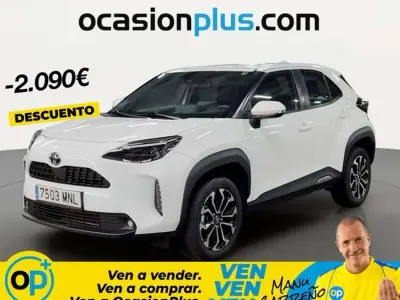Usado Toyota Yaris Cross Active 116 CV (85 kW) 2024 Blanco SUV