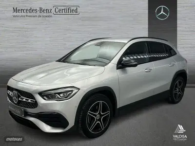 Usado Mercedes GLA250 AMG line 160 CV (117 kW) 2021 Gris / plateado SUV