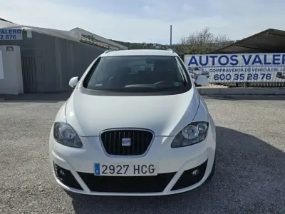 Usado Seat Altea XL Style 125 CV (91 kW) 2011 Blanco Monovolumen