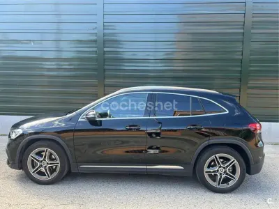 Usado Mercedes GLA180 136 CV (100 kW) 2023 Negro SUV