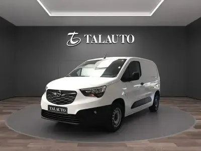Usado Opel Combo Edition 102 CV (75 kW) 2021 Blanco Monovolumen