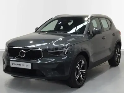 Nuevo Volvo XC40 Core 163 CV (119 kW) 2026 Gris / plata SUV