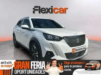 Usado Peugeot 2008 Allure 100 HP (73 kW) 2020 Branco SUV