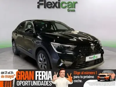 Begagnad Renault Arkana Evolution 140 HK (102 kW) 2024 Svart SUV