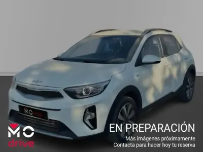 Usado Kia Stonic 100 CV (73 kW) 2023 SUV