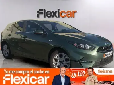 Usado Kia Ceed 100 CV (73 kW) 2022 Verde Utilitario