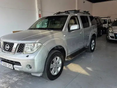 Usado Nissan Pathfinder 171 CV (125 kW) 2006 Gris / plata SUV