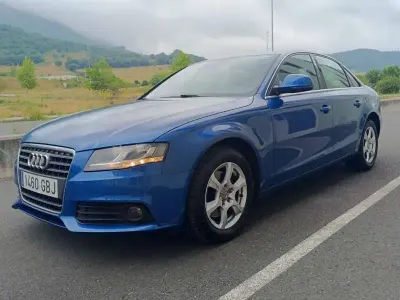 Usado Audi A4 143 CV (105 kW) 2008 Azul Berlina