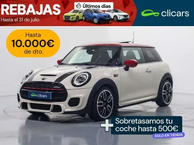 Usado Mini John Cooper Works 231 CV (169 kW) 2021 Rojo Utilitario
