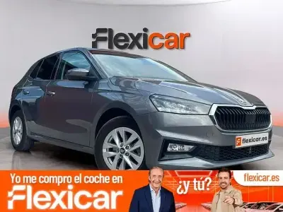 Usado Skoda Fabia Selection 115 CV (84 kW) 2025 Gris Utilitario
