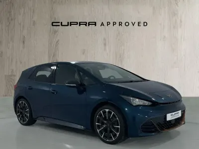 Usado Cupra Born e-Boost 169 kW (231 CV) 2023 Azul Utilitario