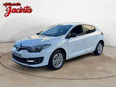 Usado Renault Mégane Bose Edition 110 CV (80 kW) 2015 Blanco Berlina