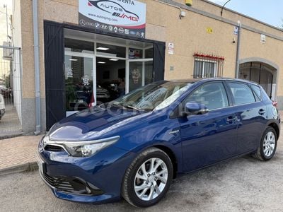 Toyota Auris Hybrid