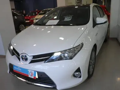 Usado Toyota Auris Hybrid