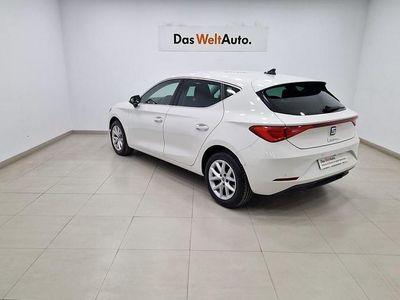 Usado Seat Leon Style 116 CV (85 kW) 2025 Blanco Berlina