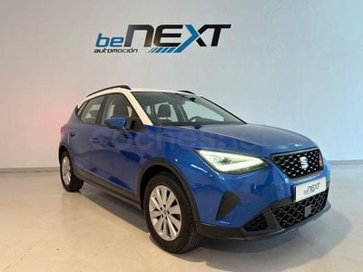 Usado Seat Arona Xperience 110 CV (80 kW) 2023 Azul SUV