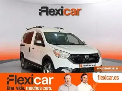 Usado Dacia Dokker Comfort 95 CV (69 kW) 2020 Blanco Monovolumen