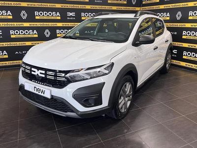 Używany Dacia Sandero Essentiel 91 KM (66 kW) 2023 Biały Sedan/Limuzyna