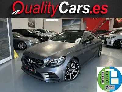 Usado Mercedes C300 258 CV (189 kW) 2021 Gris / plata Coupe