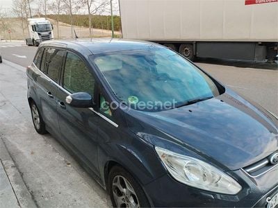 Usado Ford Grand C-Max Trend 115 CV (84 kW) 2011 Gris / plata Monovolumen