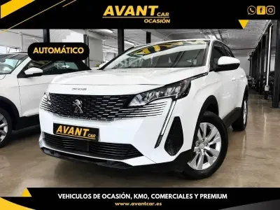 Usado Peugeot 3008 Active 130 CV (95 kW) 2021 Blanco SUV