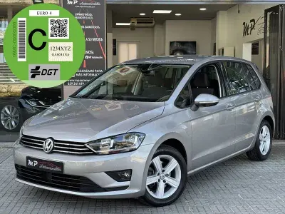Usado VW Golf Sportsvan Advance 125 CV (91 kW) 2015 Gris / plata Monovolumen