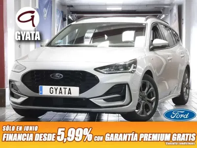 Usado Ford Focus ST-Line 155 CV (114 kW) 2024 Gris Familiar