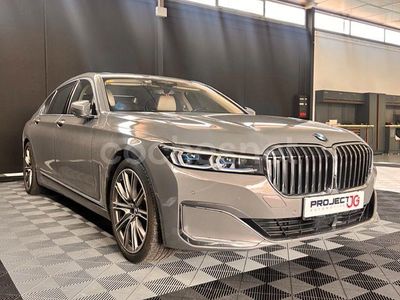 Gris / plata Usado 2020 BMW 745e Comfort Edition Berlina | 61.900 €