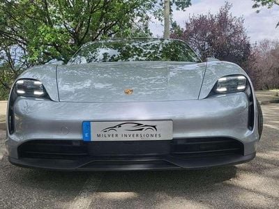 Usado Porsche Taycan 4S 389 kW (530 CV) 2021 Plateado Berlina