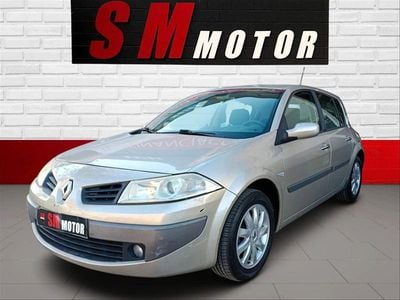 Usado Renault Mégane II Dynamique 105 CV (77 kW) 2008 Blanco Berlina